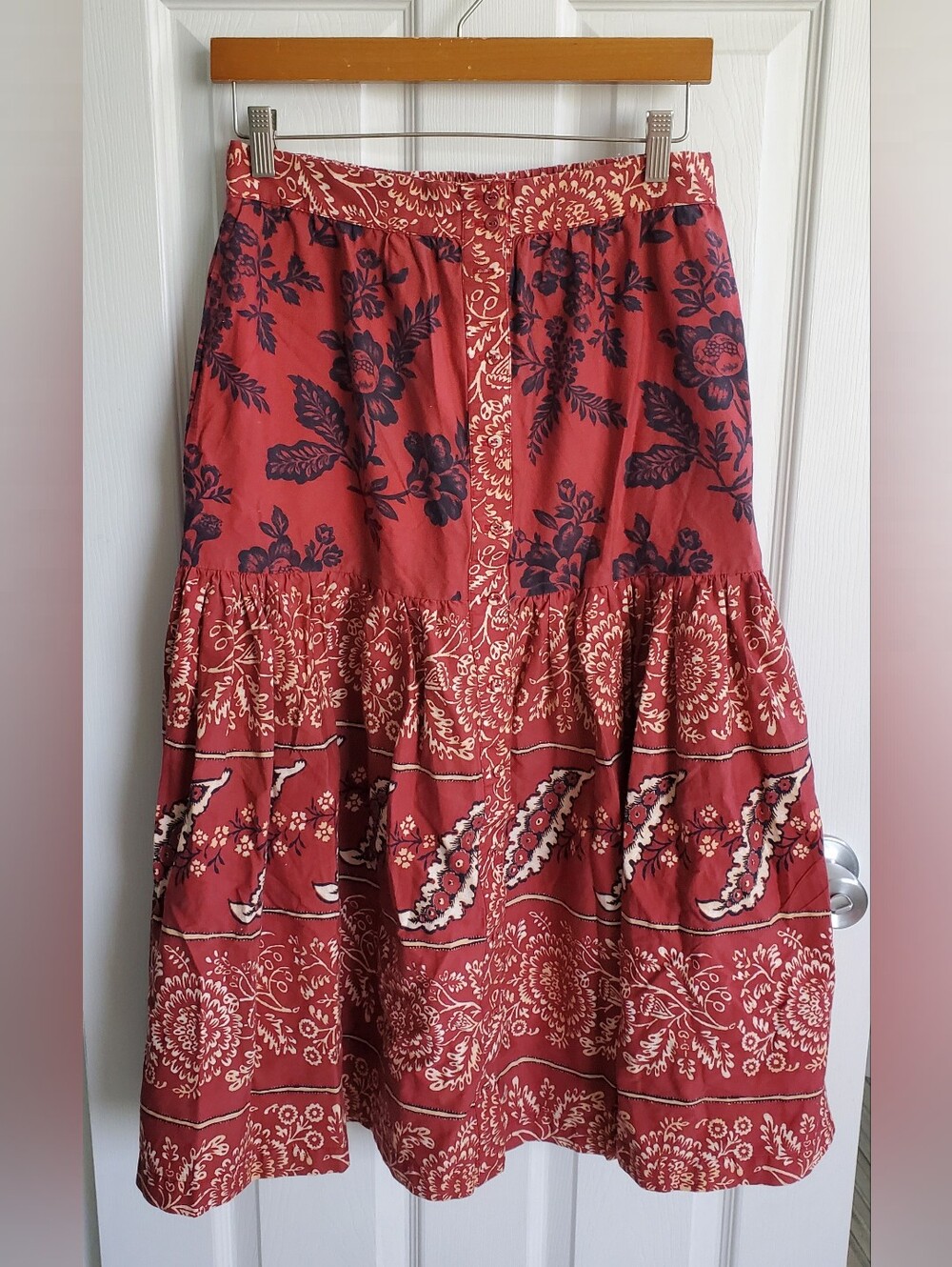 Sundance Women's Elaine Midi/Maxi Skirt Rustic Red Tiered Paisley Print Size S